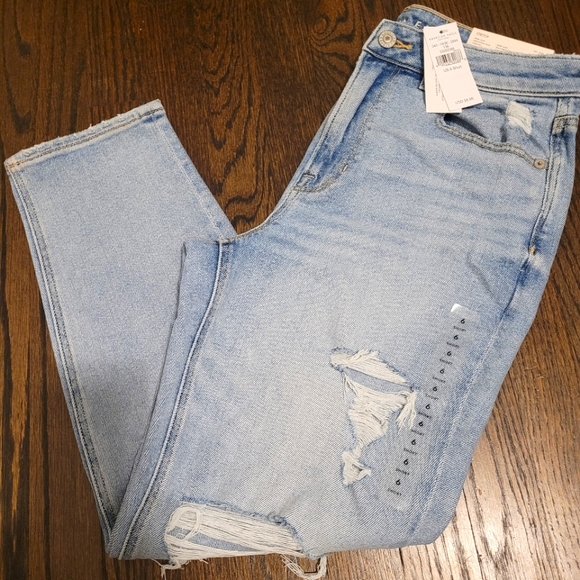 American Eagle Outfitters Denim - AMERICAN EAGLE MOM JEAN STRETCH DENIM JEANS WOMENS SIZE 6 SHORT HIGH RISE